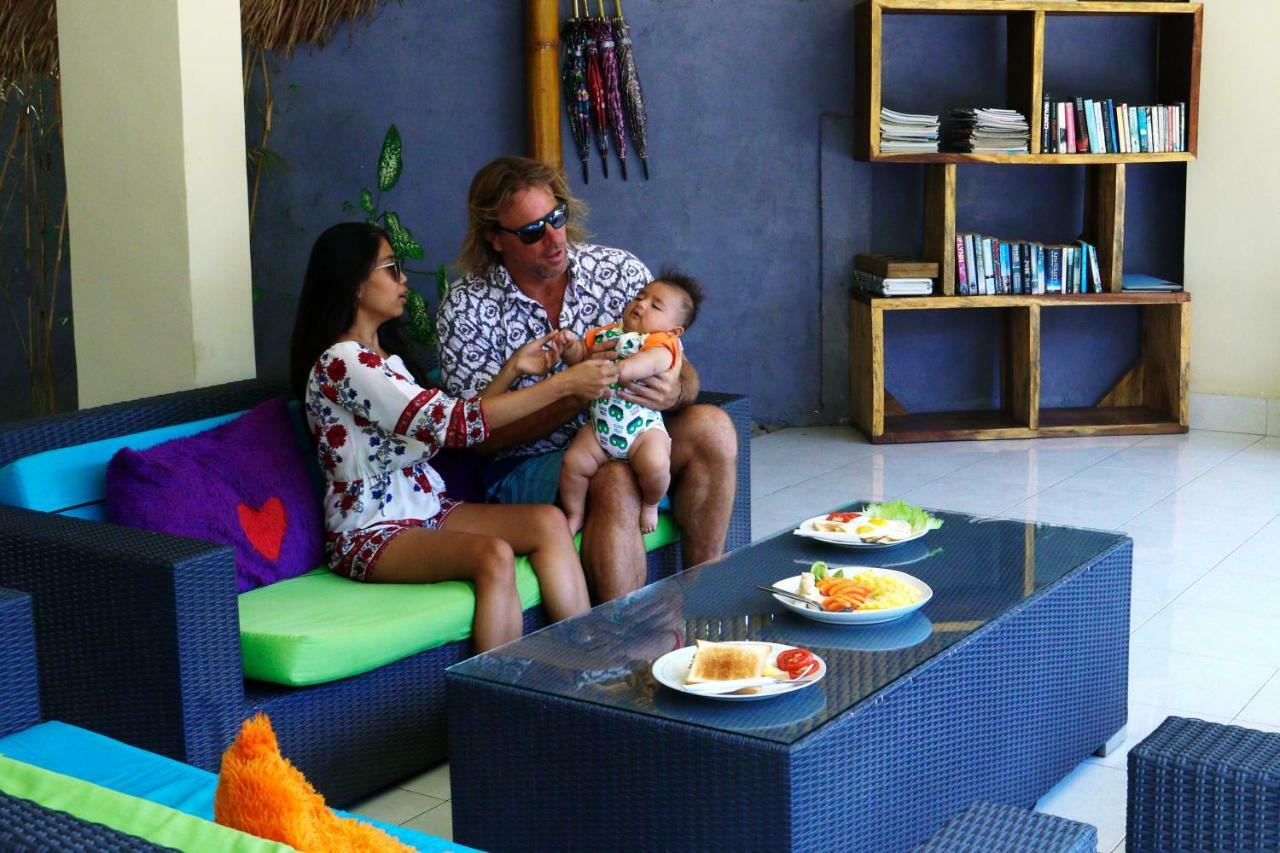 Santai Villa Kuta  Buitenkant foto